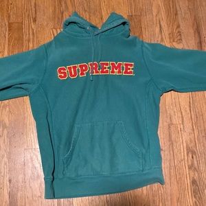 Supreme hoodie with embroidered corduroy logo